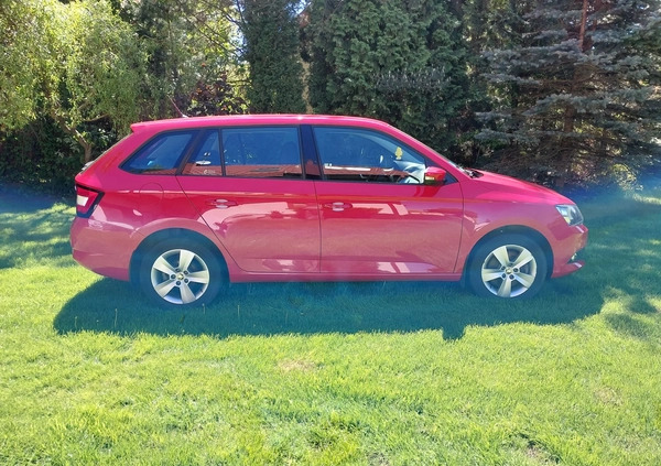Skoda Fabia cena 36900 przebieg: 146802, rok produkcji 2018 z Warszawa małe 46